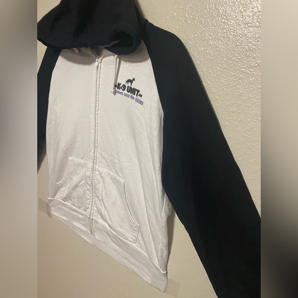 Bella K-9 Unit Black & White Full Zip Hoodie Graphic Sweatshirt Women’s Medium - Picture 3 of 5